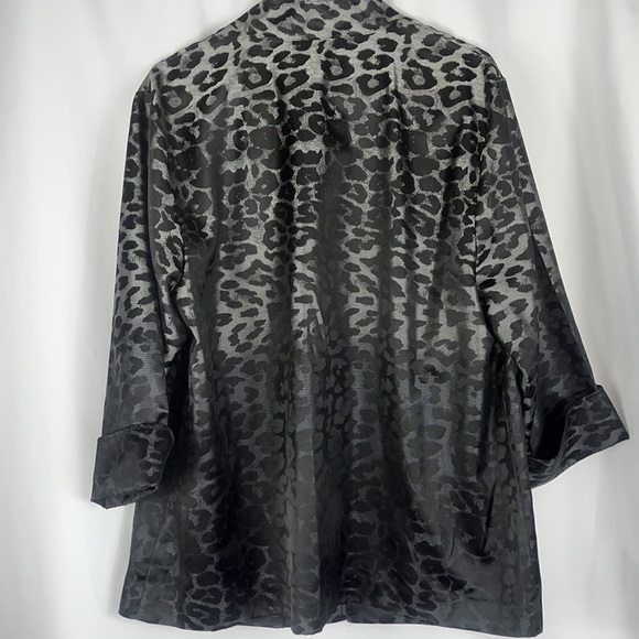 Jones New York Woman Cape/jacket animal print button dwn Sz 2X - Picture 3 of 12